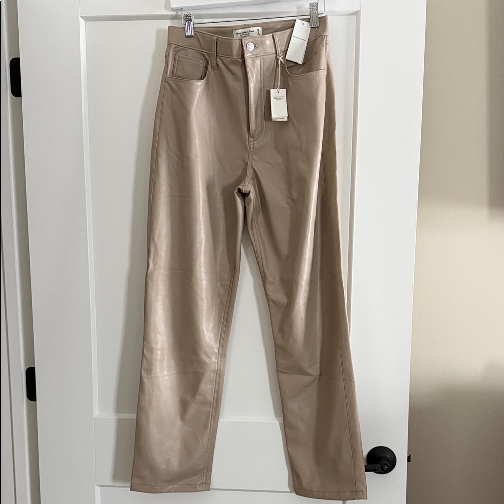 Abercrombie NWT leather pants, size 6/28
